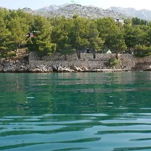 https://camping-pinus.hotelinzadar.com