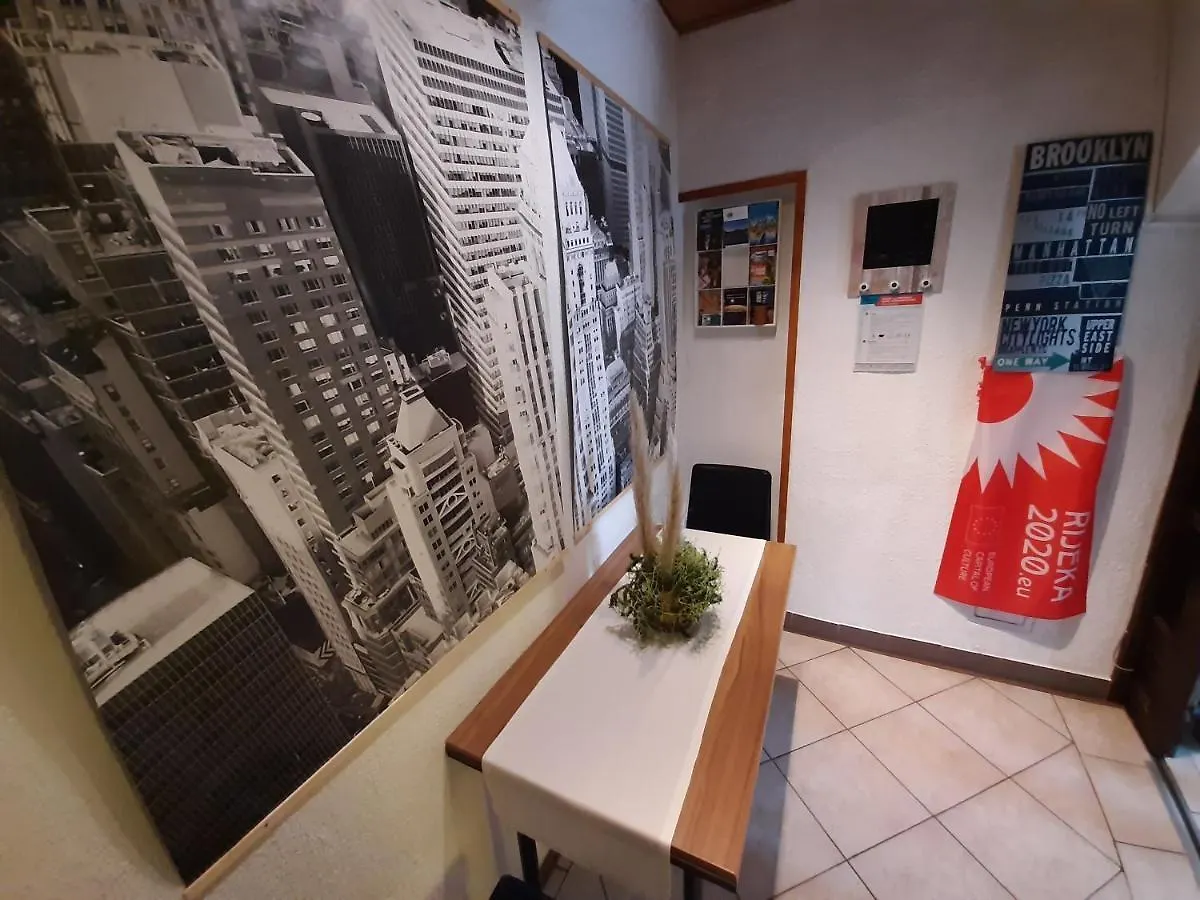 Studio Apartments Fancy 2 Rijeka